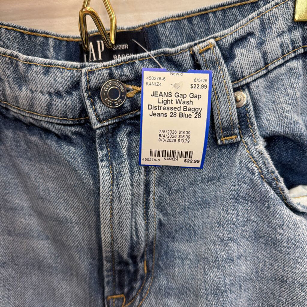 Gap Light Wash Distressed Baggy Jeans 28