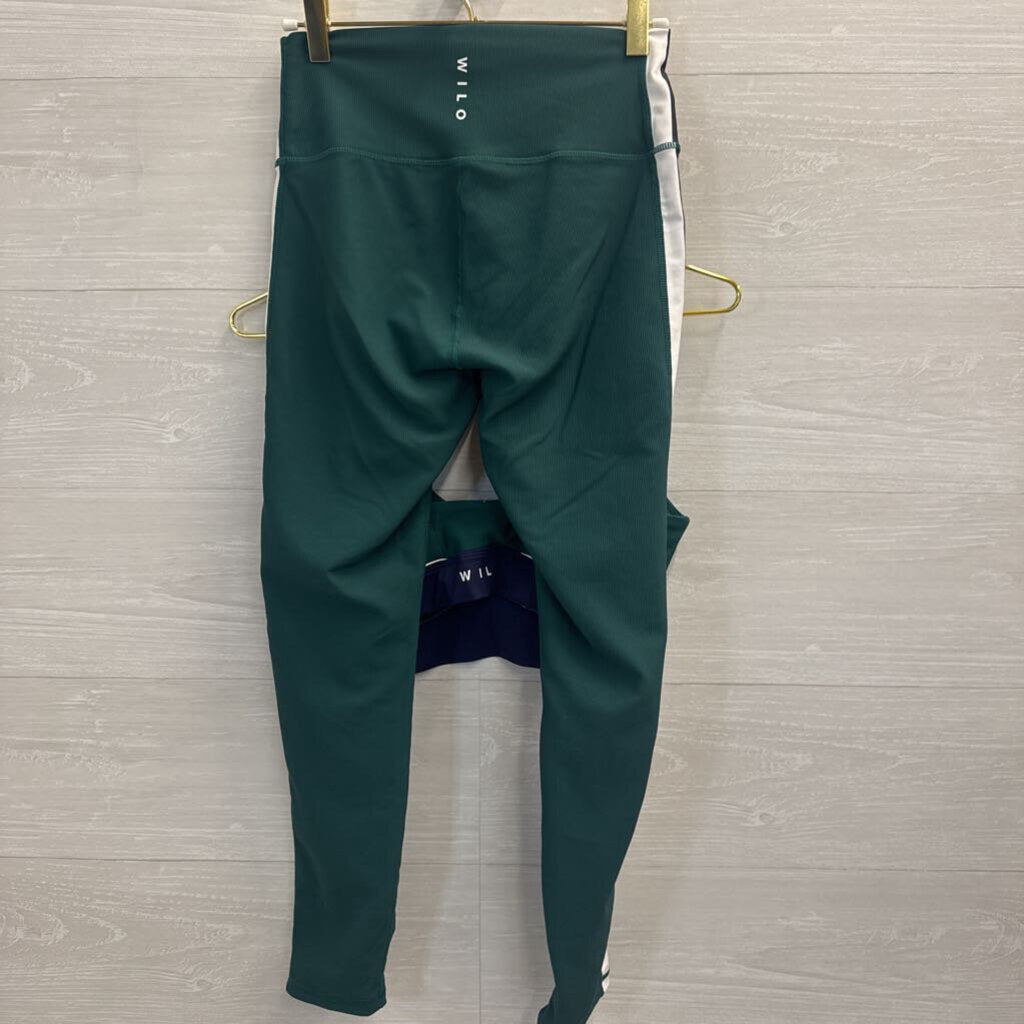 WILO Green and Blue Ribbed Athletic Set Medium