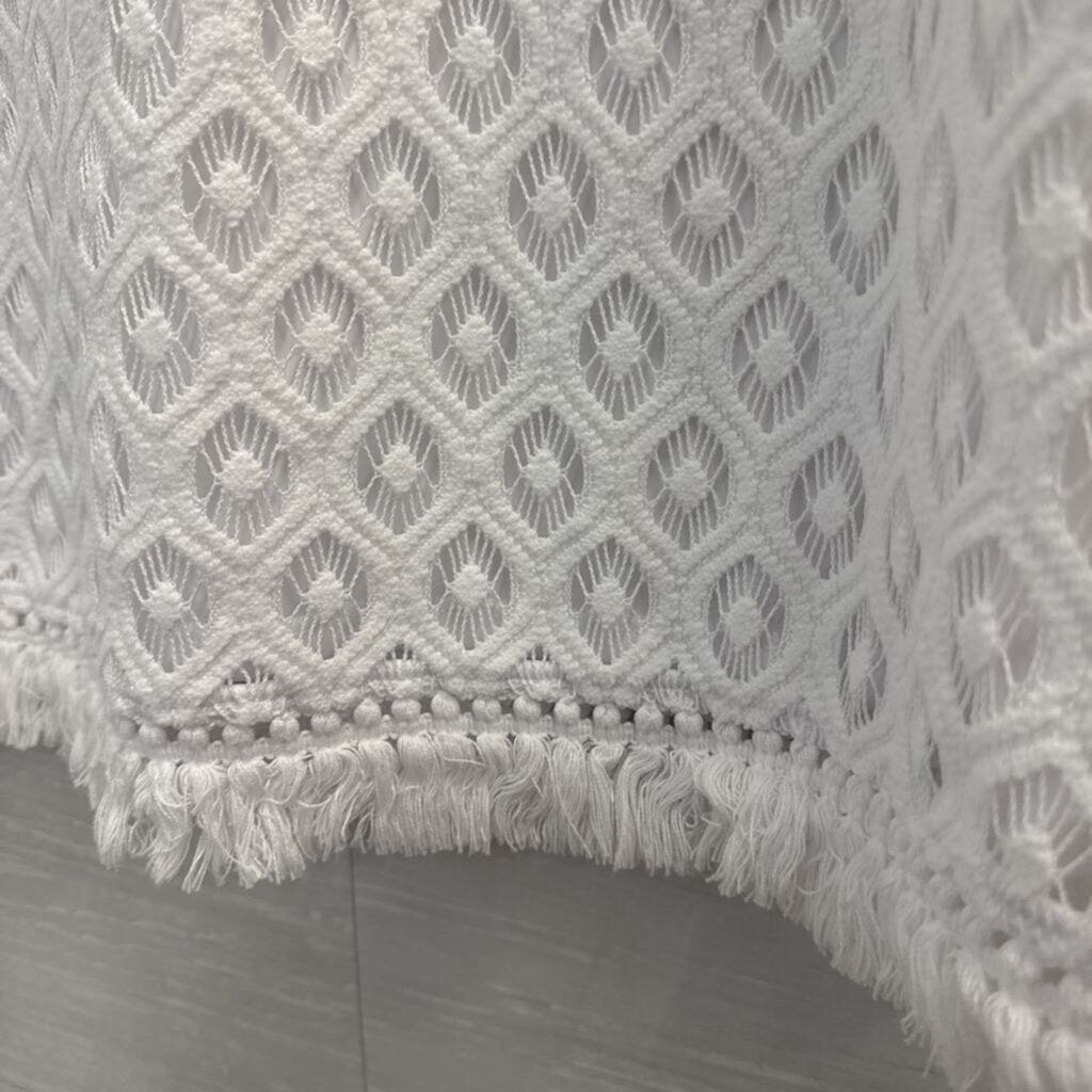 Lilly Pulitzer Textured Lace Fringe Him Small
