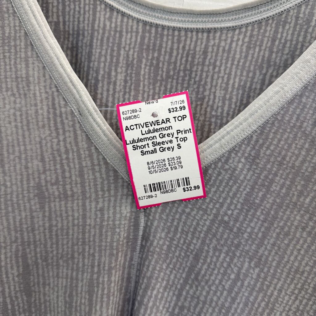 Lululemon Grey Print Short Sleeve Top Small