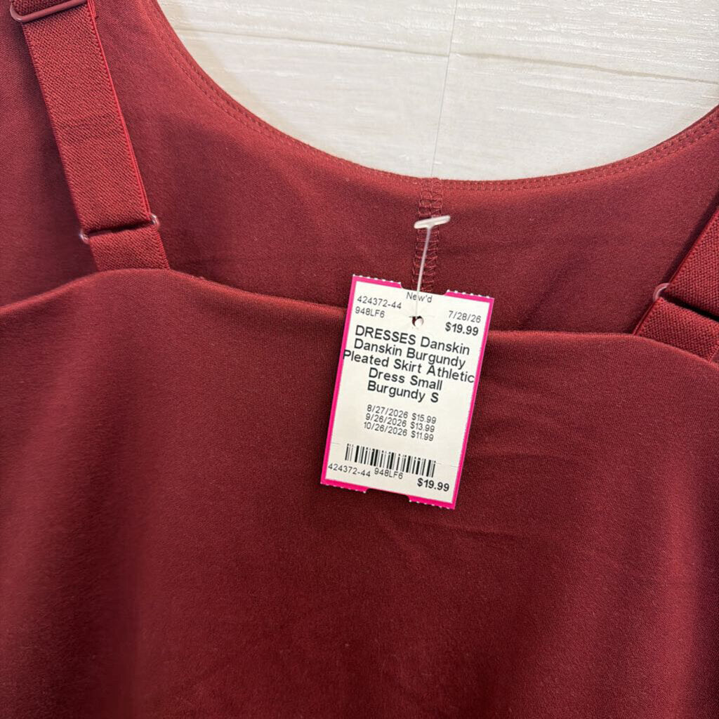 Danskin Burgundy Pleated Skirt Athletic Dress Small