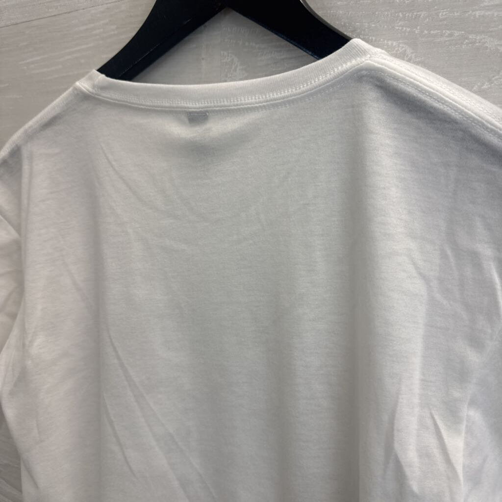 New'd Floral Shop T-Shirt Extra Small