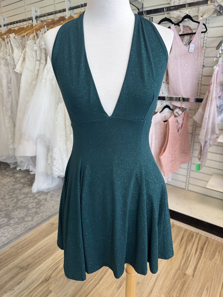 Windsor Green Shimmer Halter Neck Short Formal Dress Medium