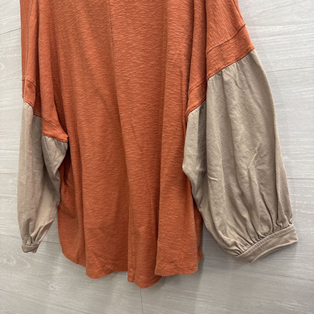 Umgee Orange/ Beige Long Sleeve Top Small