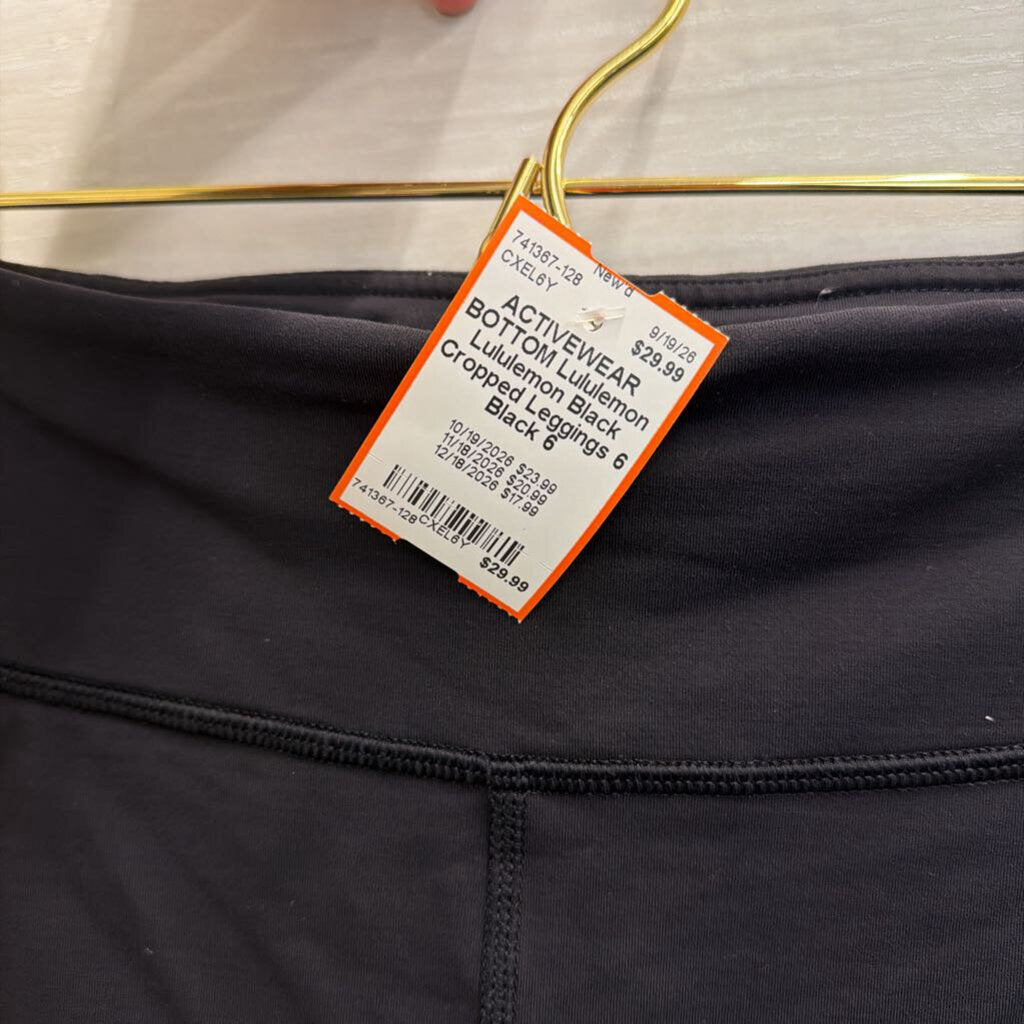 Lululemon Black Cropped Leggings 6