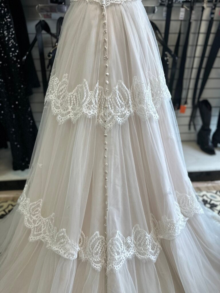 Allure Bridals Ivory/ Champagne Lace Tulle Boho Bridal Gown 14