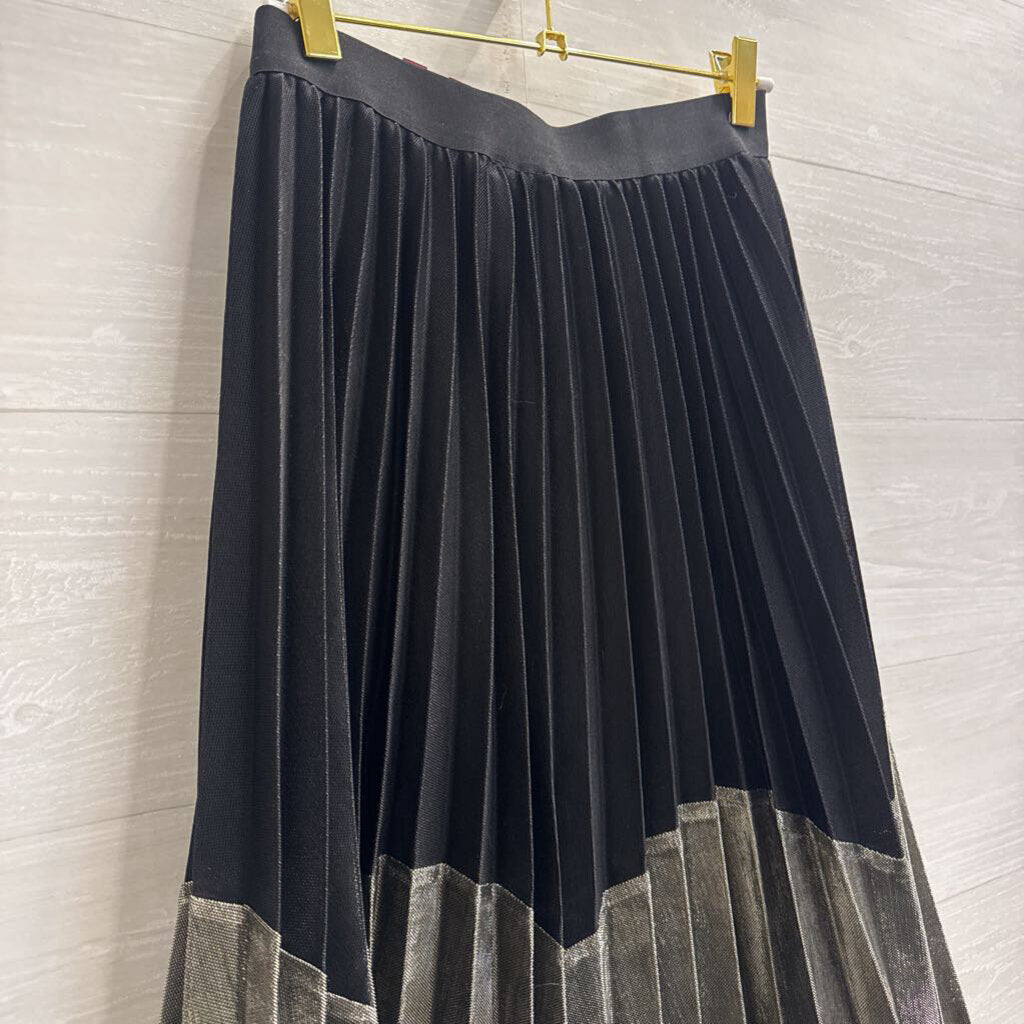 Angie Black/ Silver Pleated Skirt Medium