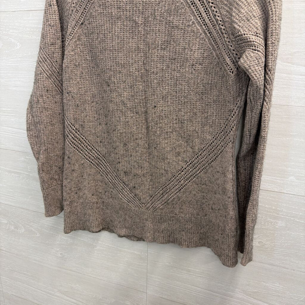 American Eagle Grey Knit Cardigan Sweater Medium
