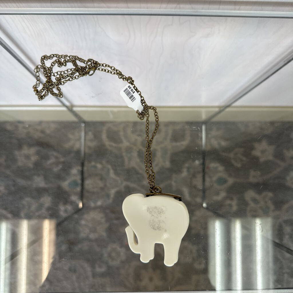 Vintage NRT White Elephant Necklace