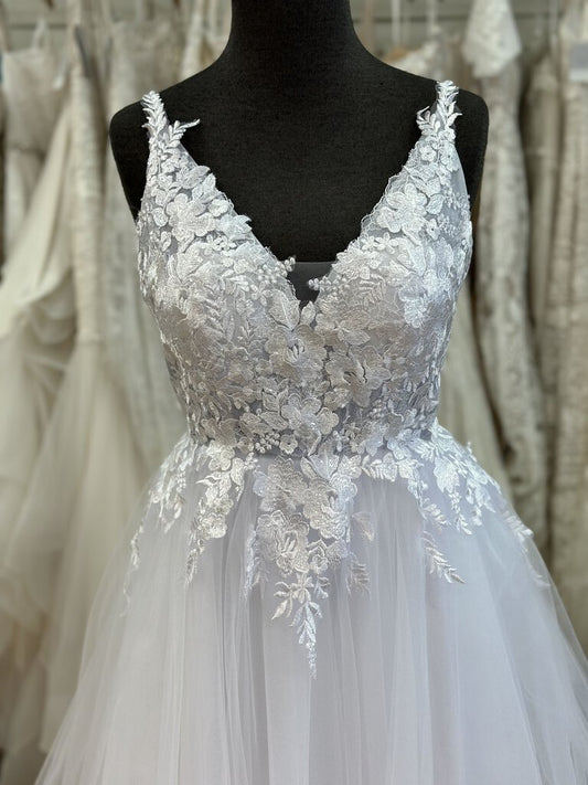 Lace Top V-Neck Aline Bridal Gown 6