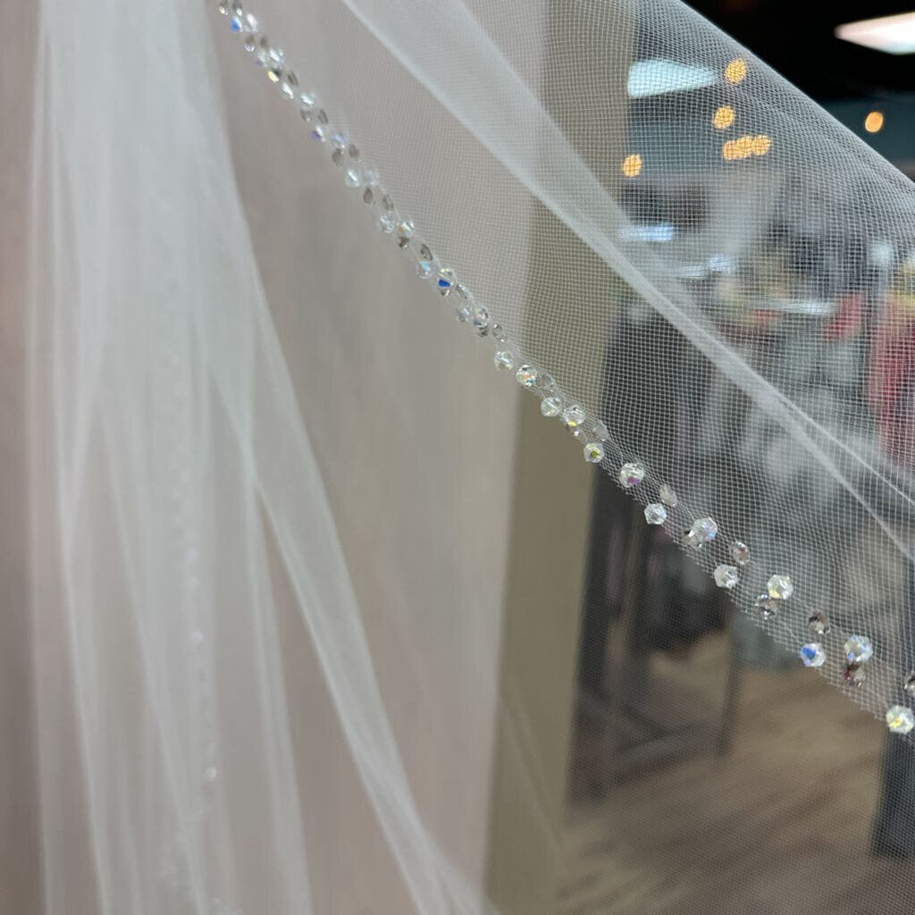 One Tier Veil AB Crystal Edge 7655