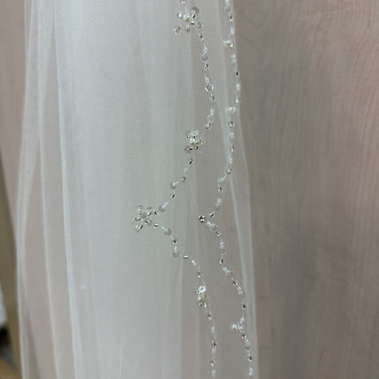 One Tier Veil Double Beaded Scalloped Edge6825