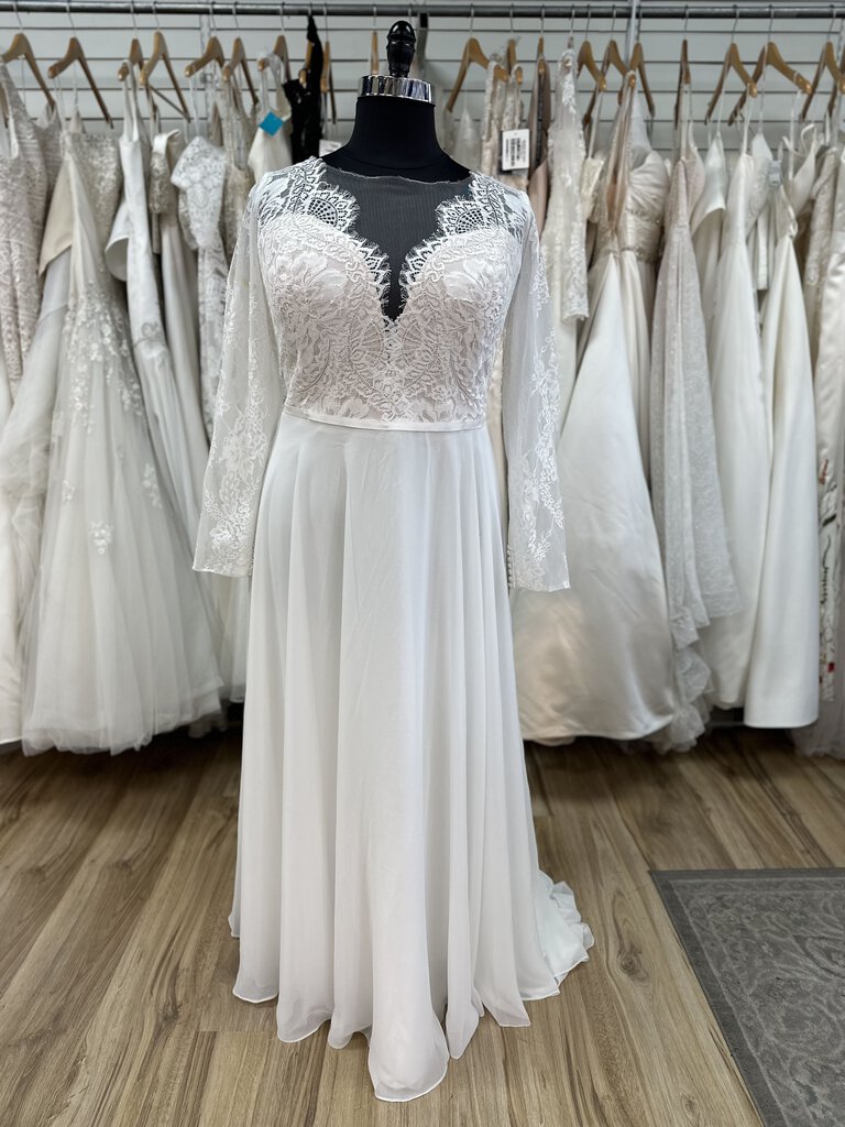 DB Studio Long Sleeve Lace Plunge Bridal Gown 24W