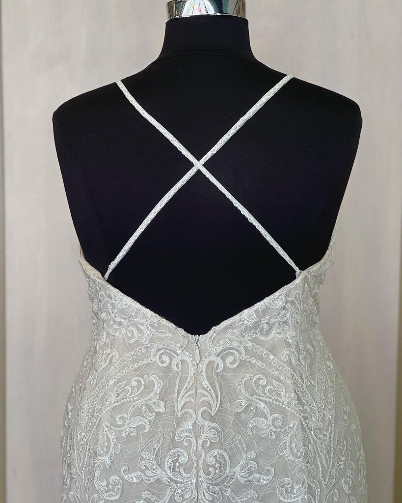 Oleg Cassini Sequin Lace Fitted Bridal Gown 22W