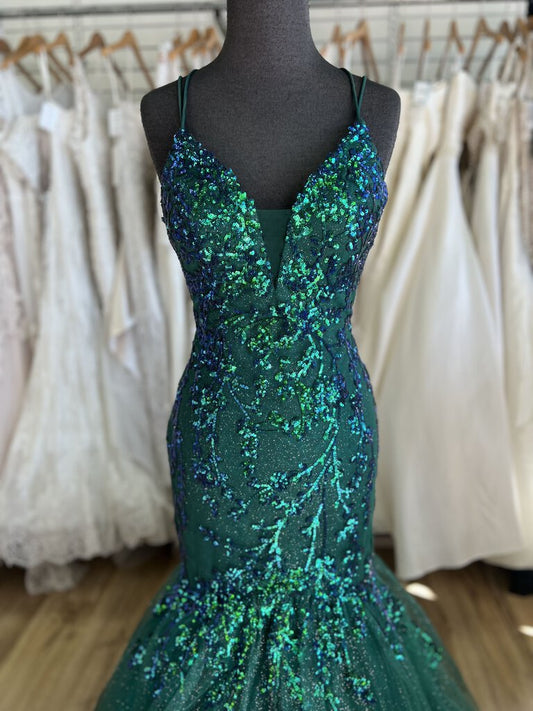 Ellie Wilde Sequin/Tulle Mermaid Style Formal Dress 4