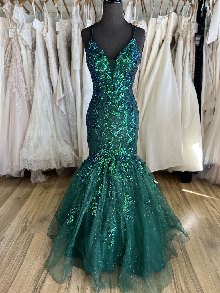 Ellie Wilde Sequin/Tulle Mermaid Style Formal Dress 4