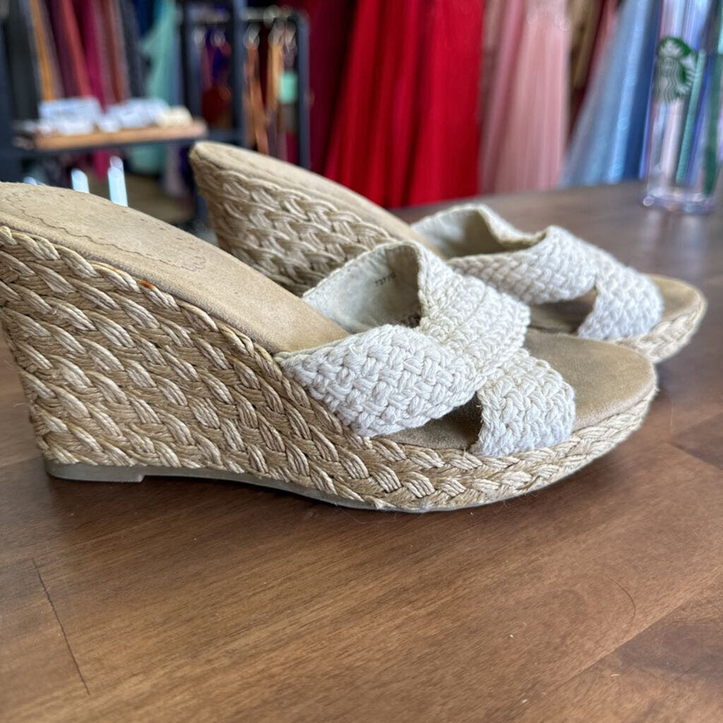 Gap Open Toe Espadrille Wedges 6.0