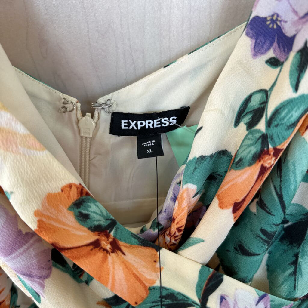 NWT Express Floral Print Wrap Dress Extra Large