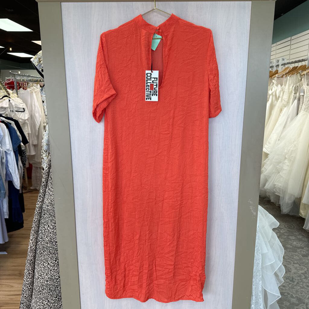 Orange Crinkle Shortsleeve Maxi Small