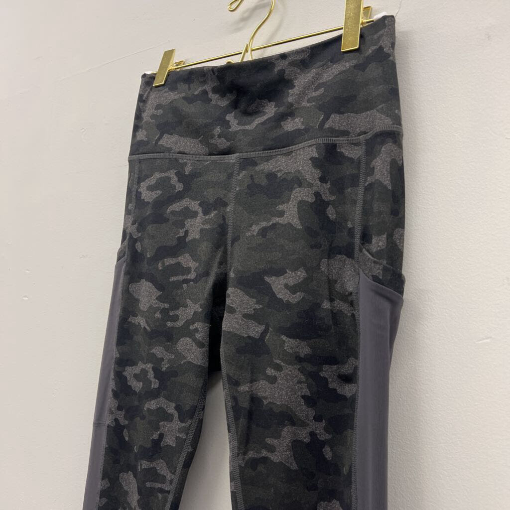 Fabletics Camouflage Mesh Panel Leggings Small