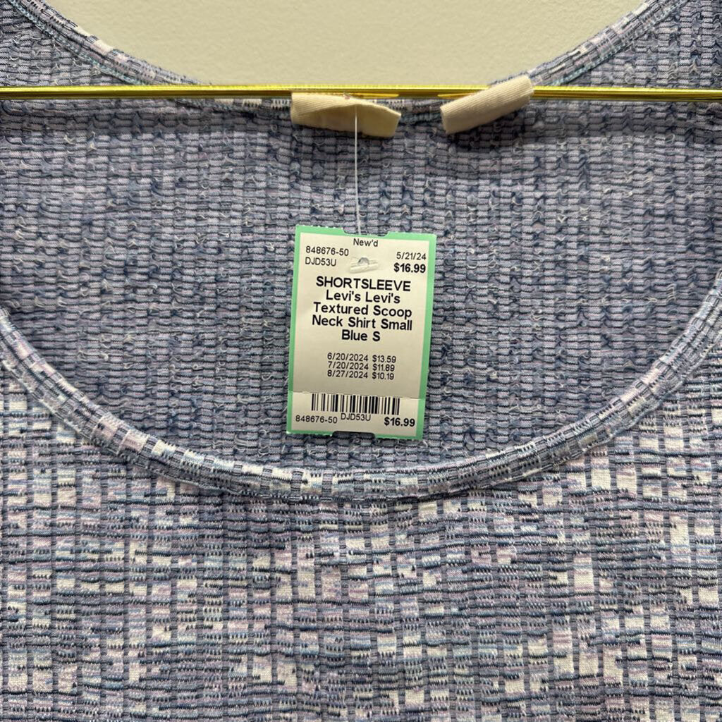 Levi's Textured Scoop Neck Shirt Small