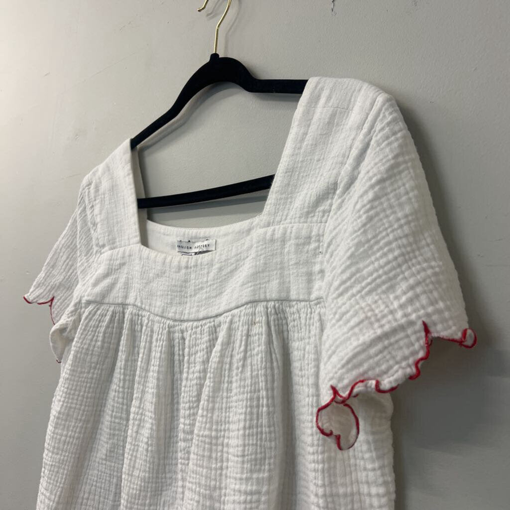 English Factory White Top With Red Edging Small