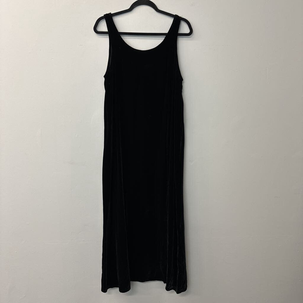 Vintage Aris. A Velvet Floor Length Dress Medium