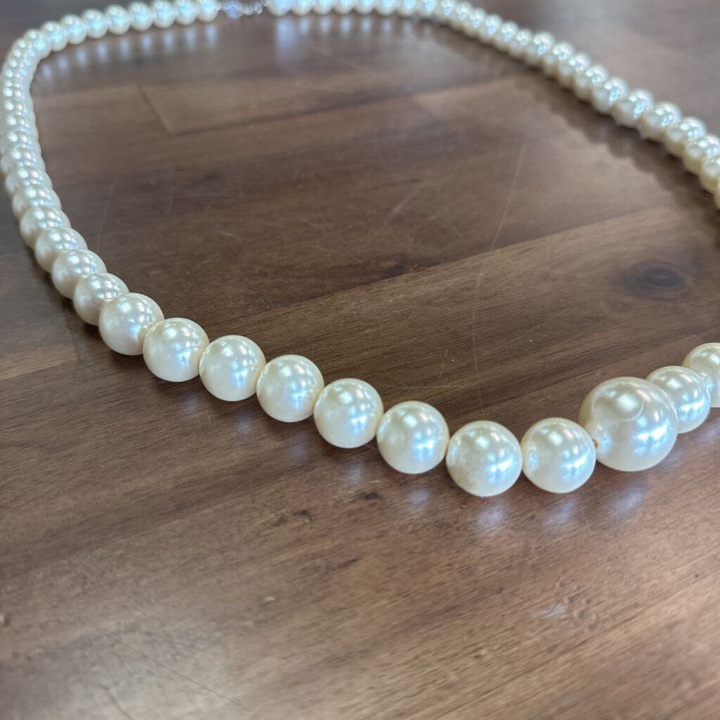 Vintage Chunky Long Pearl Necklace