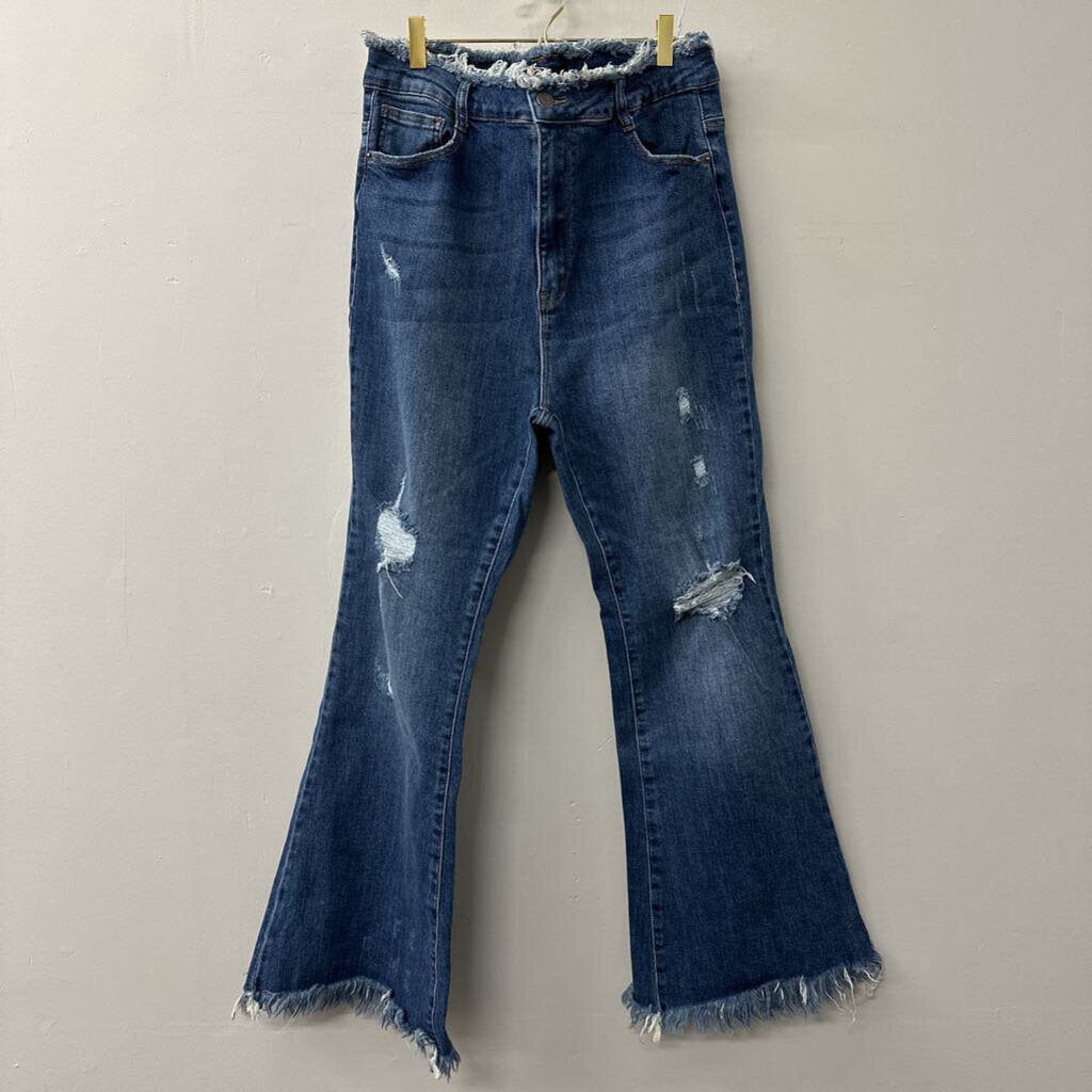 Risen Frayed Waist/ Hem Distressed Flare Jeans 1XL