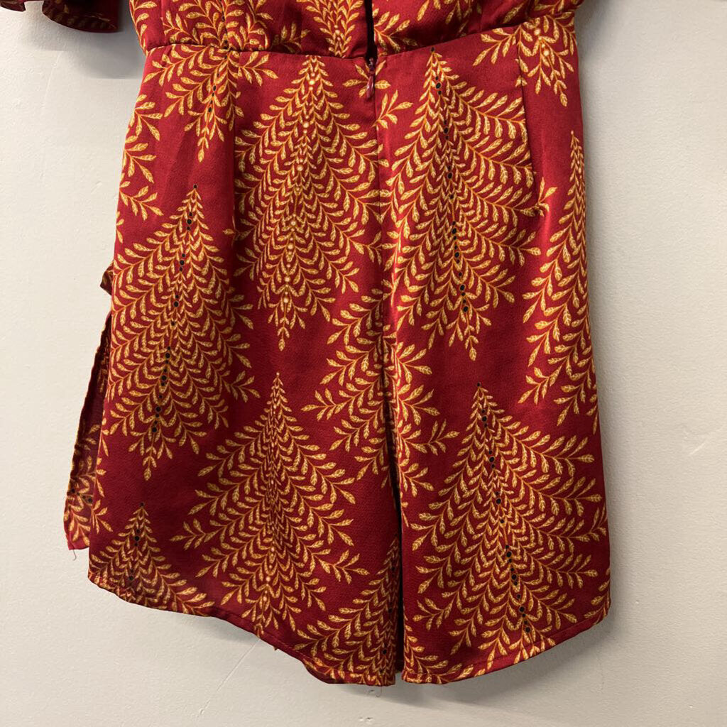 Selfie Leslie Silky Red/ Gold Print Romper Medium