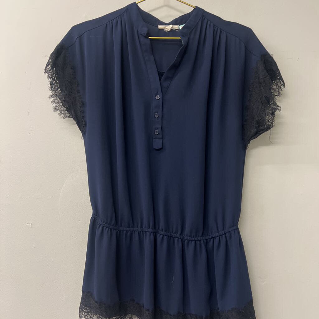 Pleione Lace Trim Peplum Shirt Small