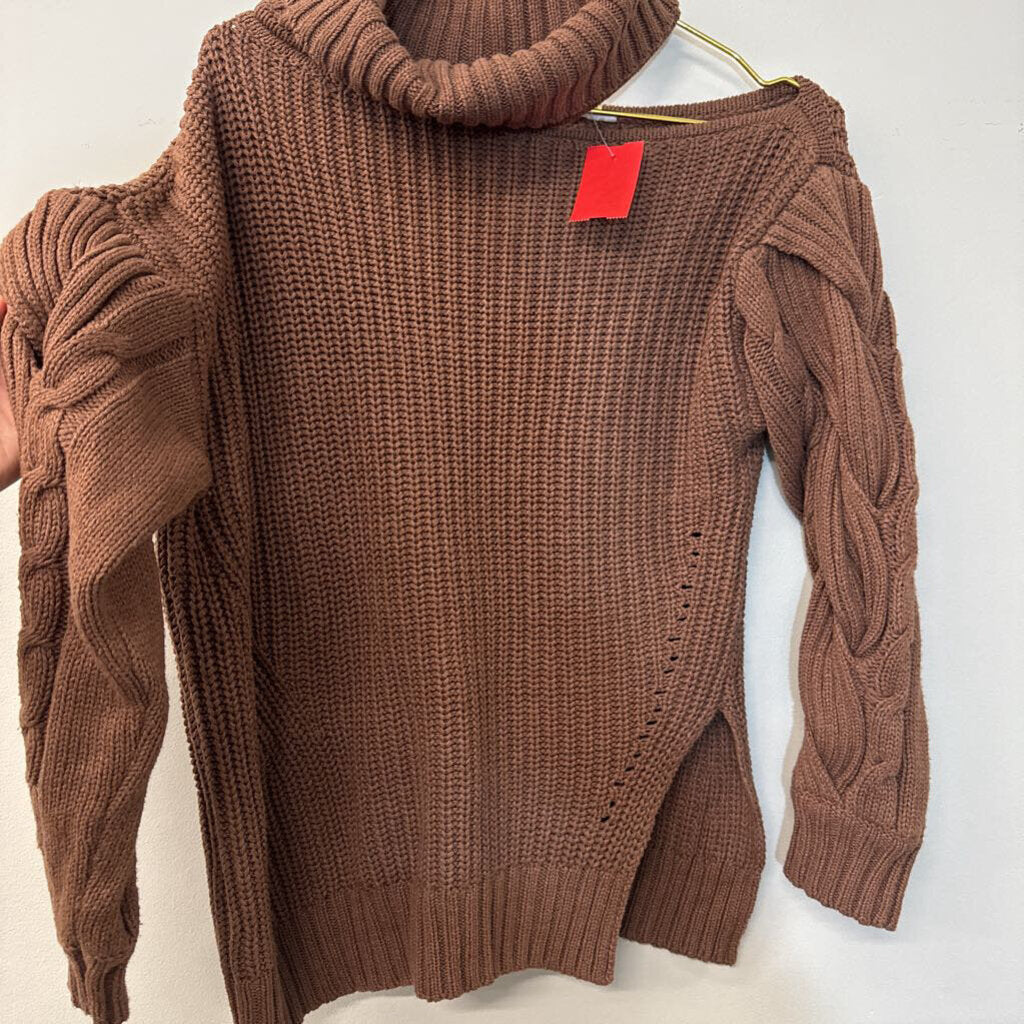 ASTR Brown Chunky Cutout Sweater Medium