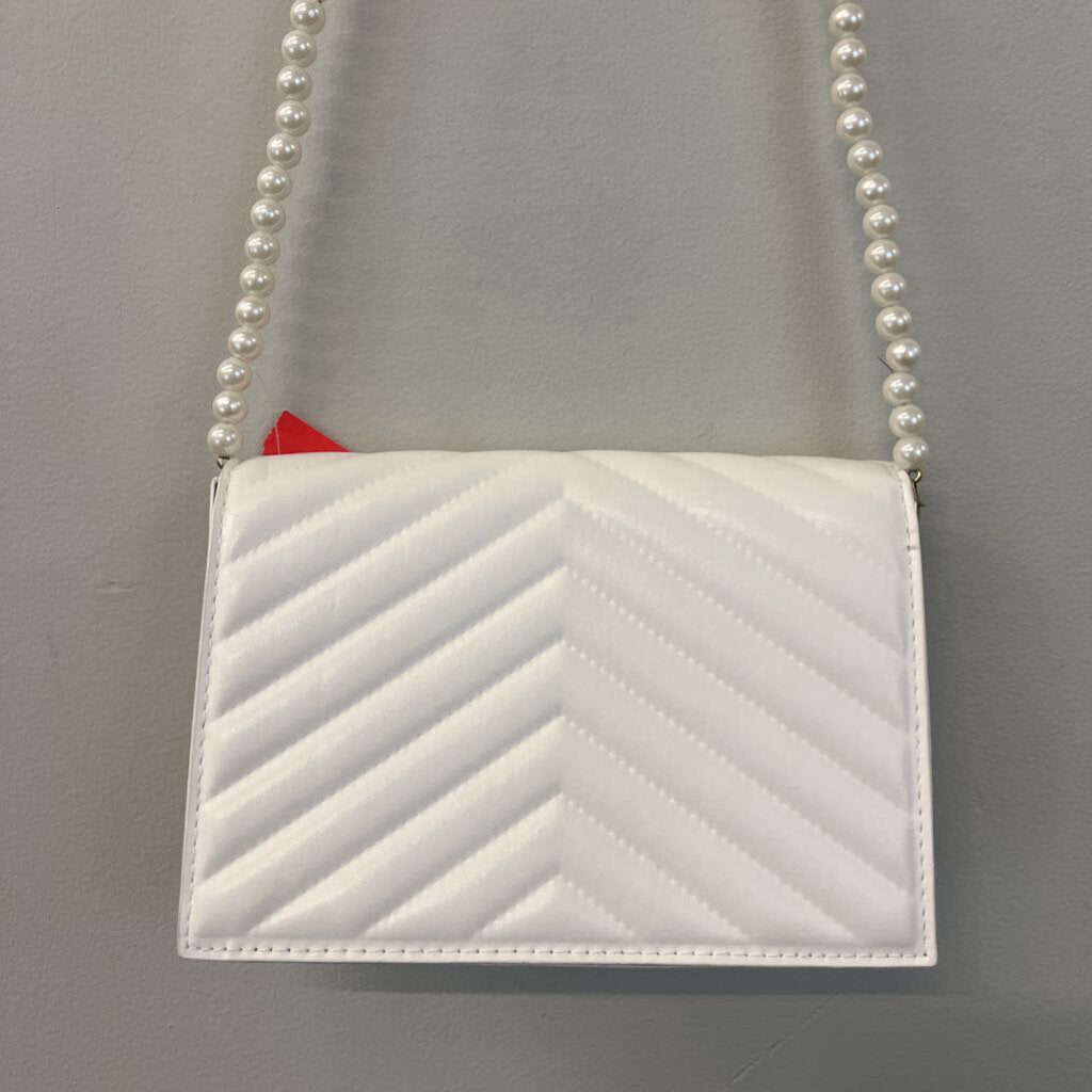 White Cross Body Purse With Pearl Strap