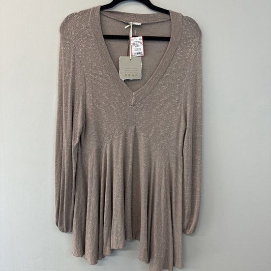 NWT Cobble Stone Light Weight V-Neck Large