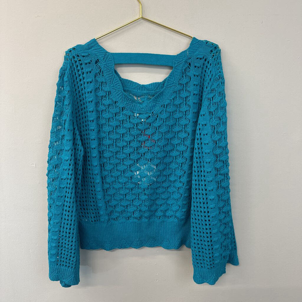 NWT Umgee Crochet V-Back Sweater Large