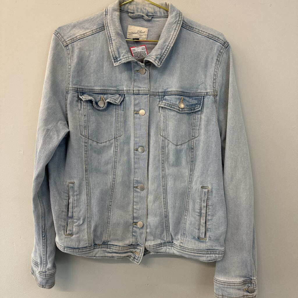 Universal Thread Light Wash Denim Jacket XXL