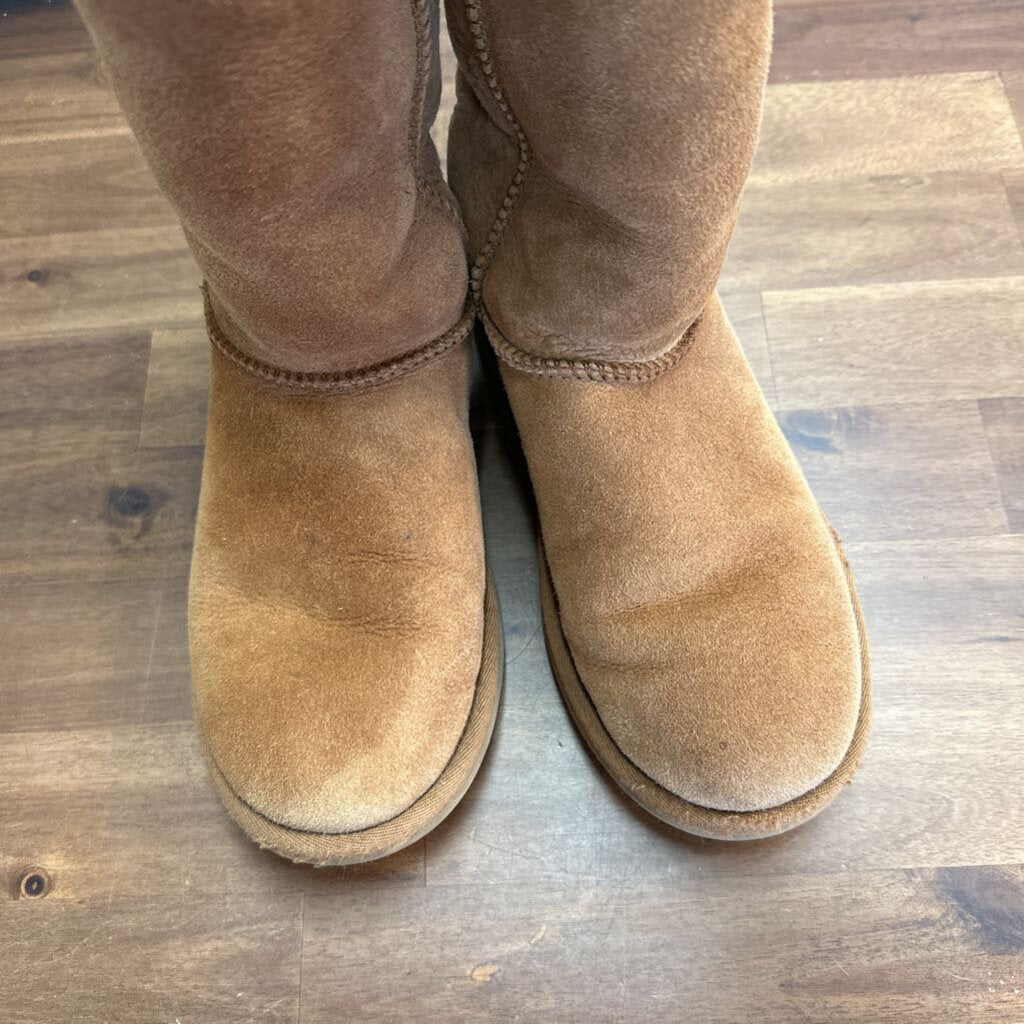 Cognac leather shops uggs