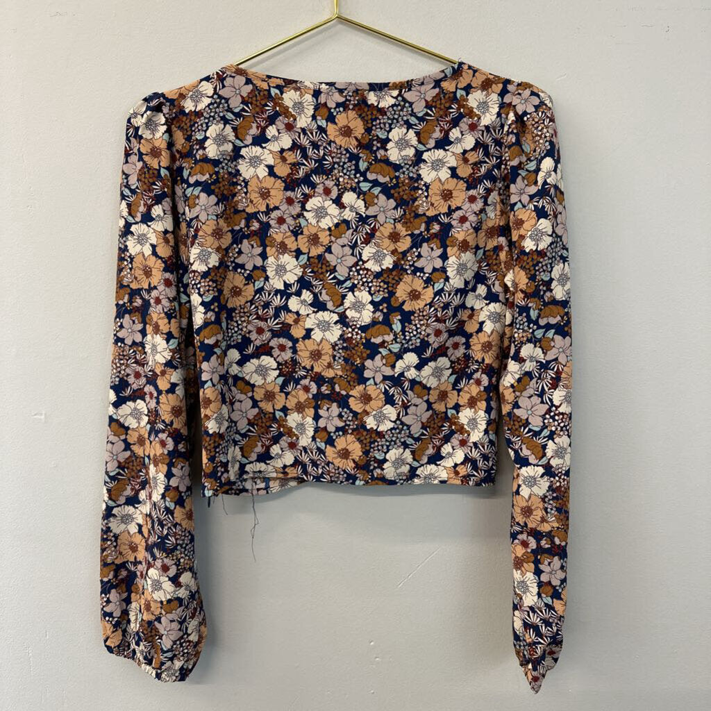 Altar'd State Blue/ Brown Flower Print Twist Front Crop Top Medium