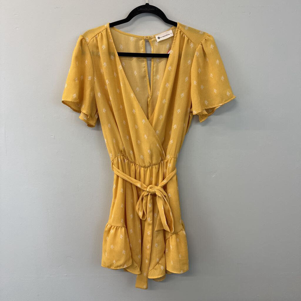 The Impeccable Pig Yellow Print Ruffle Romper Large