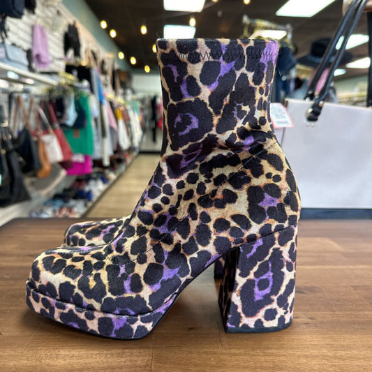 Betsey Johnson Brown/ Purple Leopard Print Ankle Boots 8