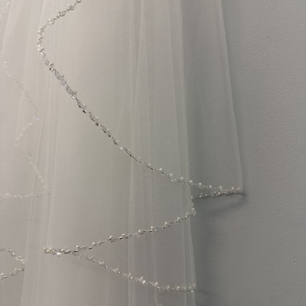 Crystal and Pearl Cascading Edge Veil