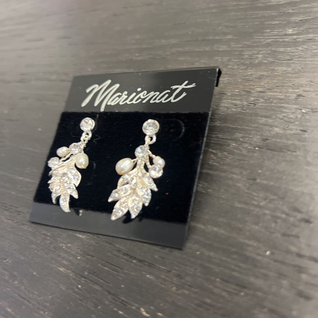 Marionat Rhinestone Pearl Earrings