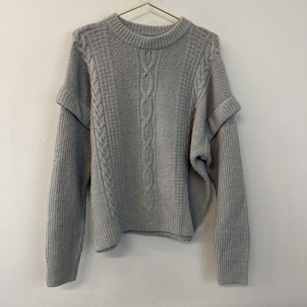 Elan Women's Gray Cable Knit Sweater