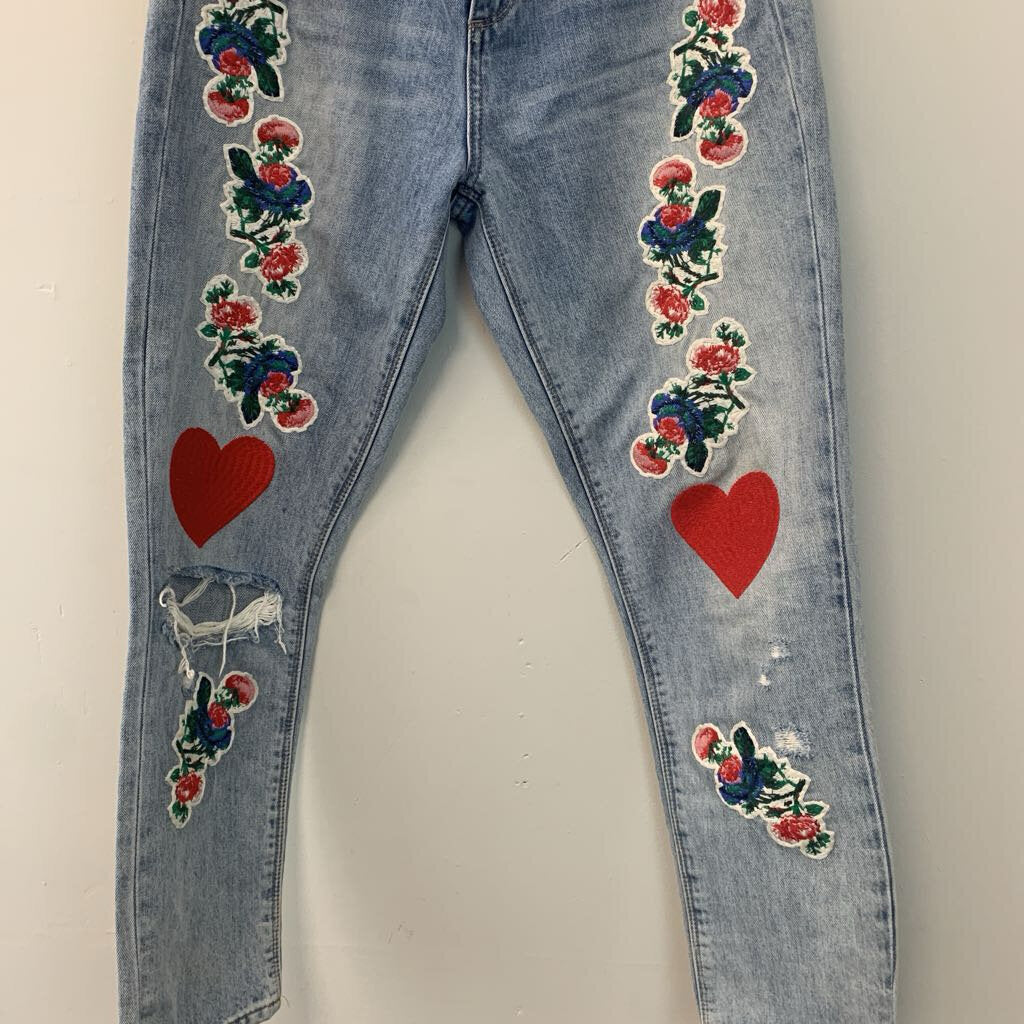 Lucky Brand Flower/ Heart Embroidered Skinny Jeans 28