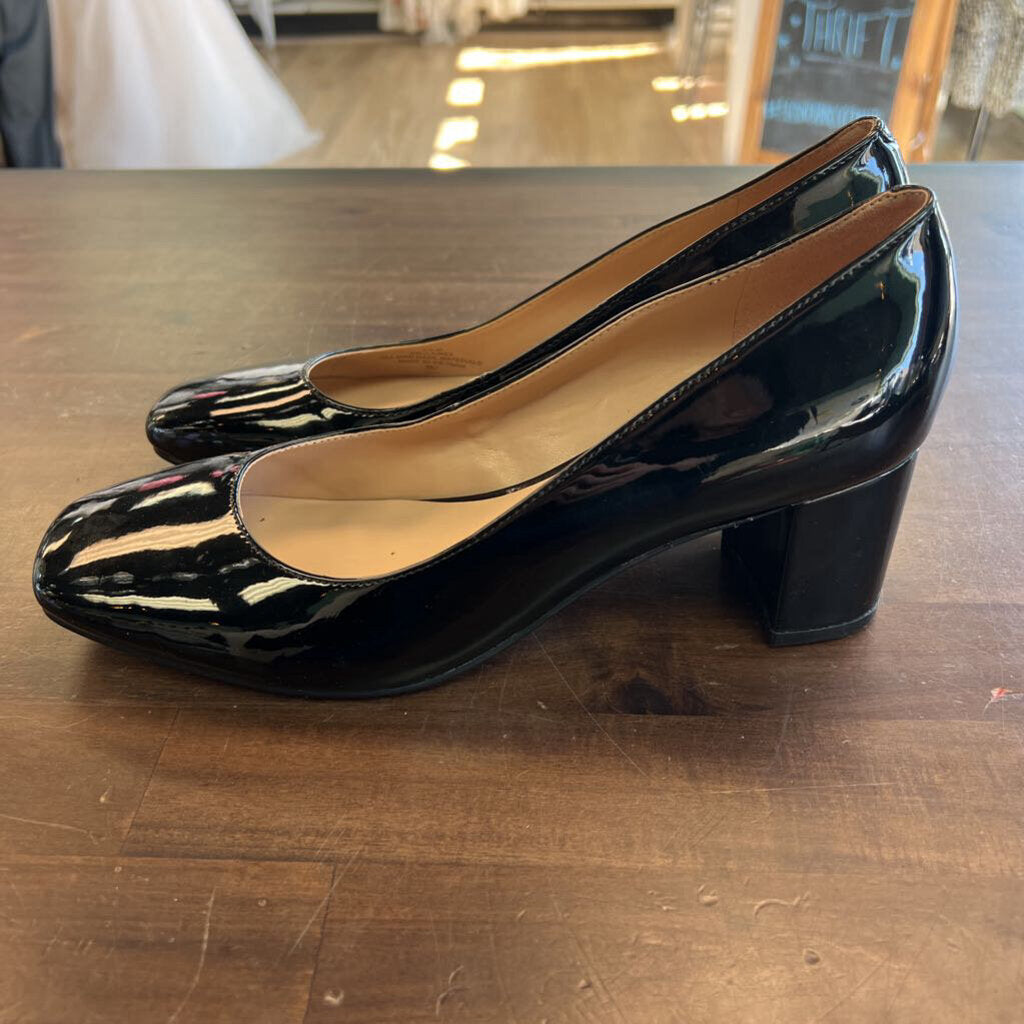 Bandolino Black Patent Leather Square Toe Heels 7.5