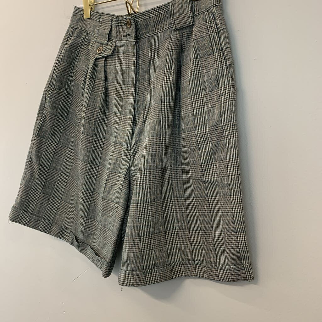 Vintage Hunnington Ridge Plaid Long Shorts 13