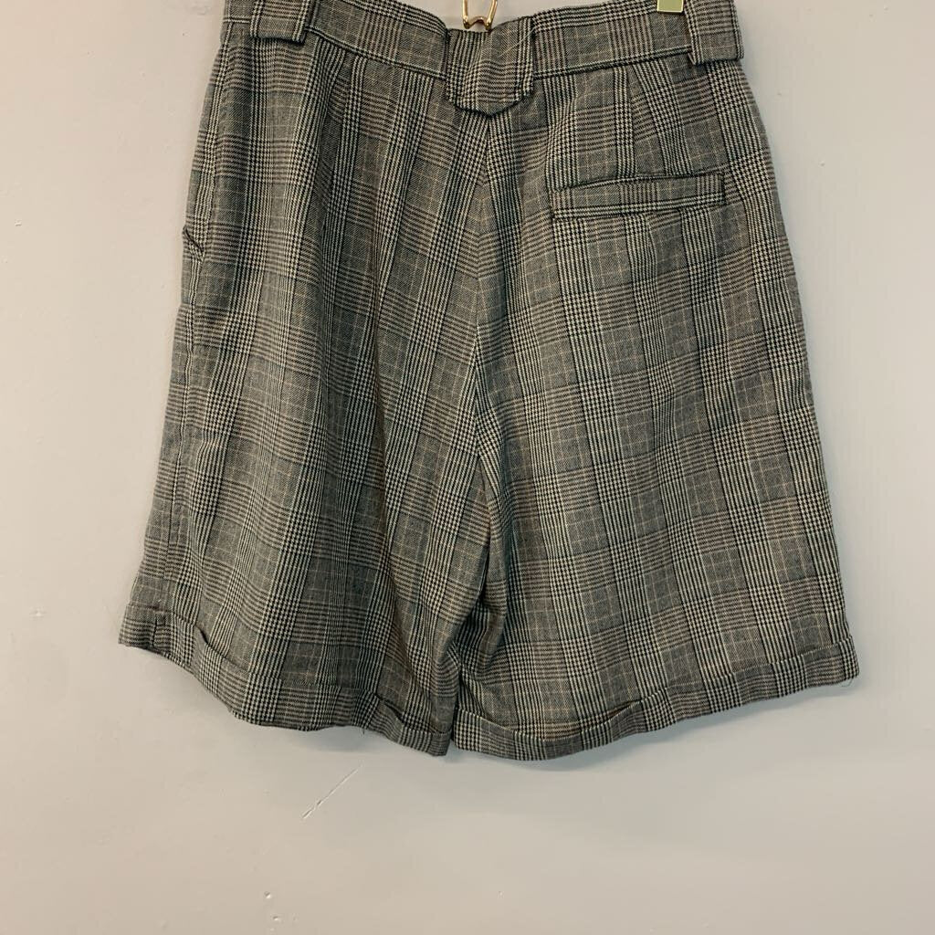 Vintage Hunnington Ridge Plaid Long Shorts 13