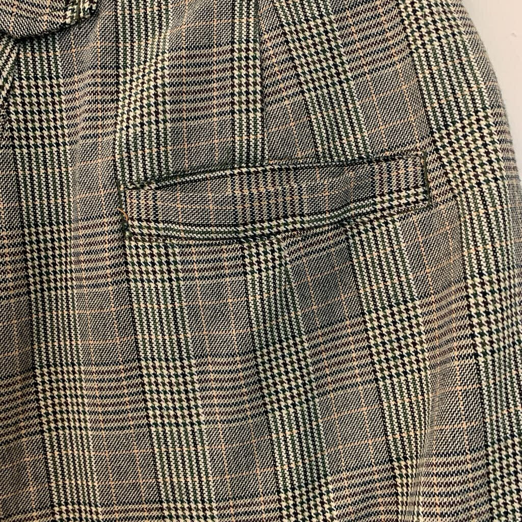 Vintage Hunnington Ridge Plaid Long Shorts 13