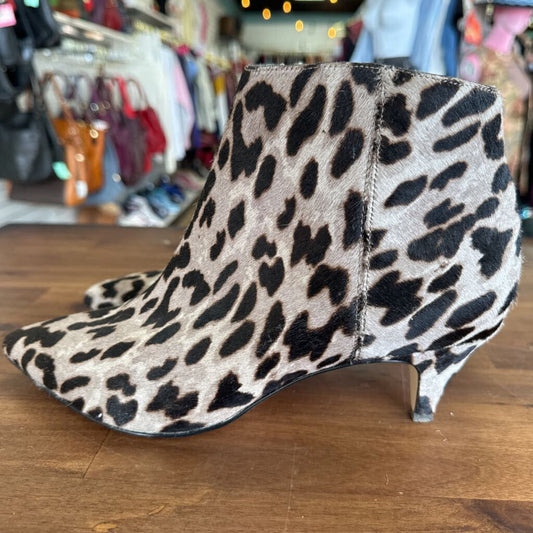 Sam Edelman Kinzey Grey Leopard Print Ankle Boots 8.5