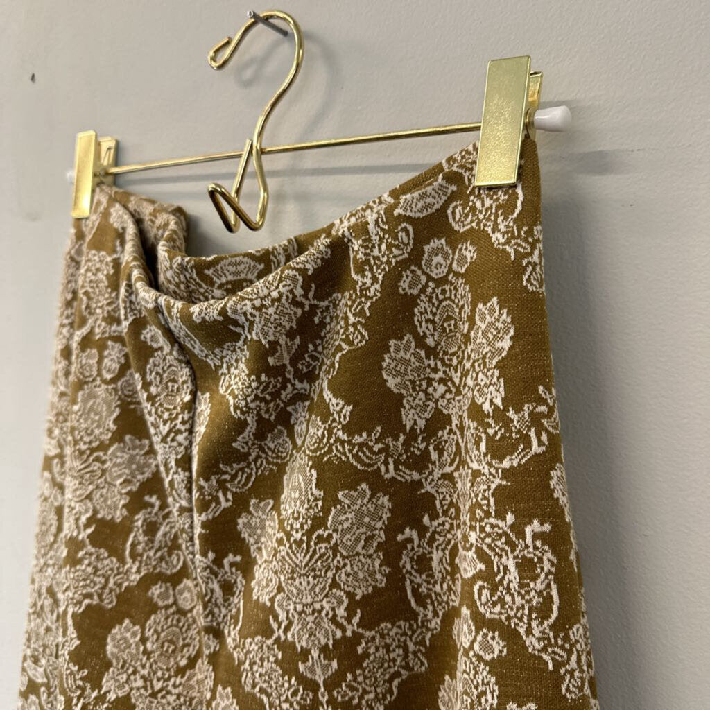 Gold/ White Print Pull On Flare Pants Extra Large